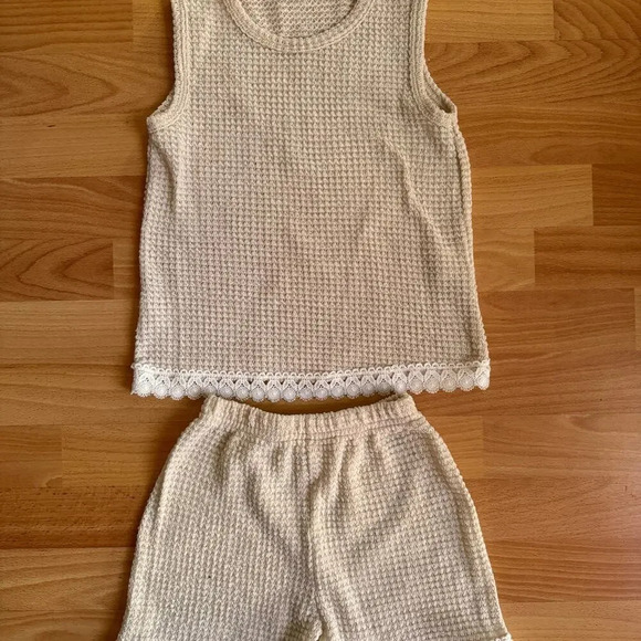 no brand Other - New Girls Beige Summer Set size 6